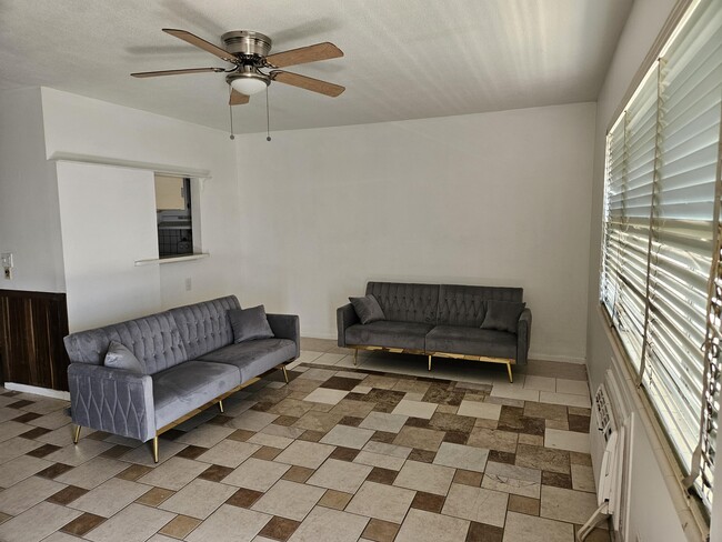 Building Photo - 14 Waltham E