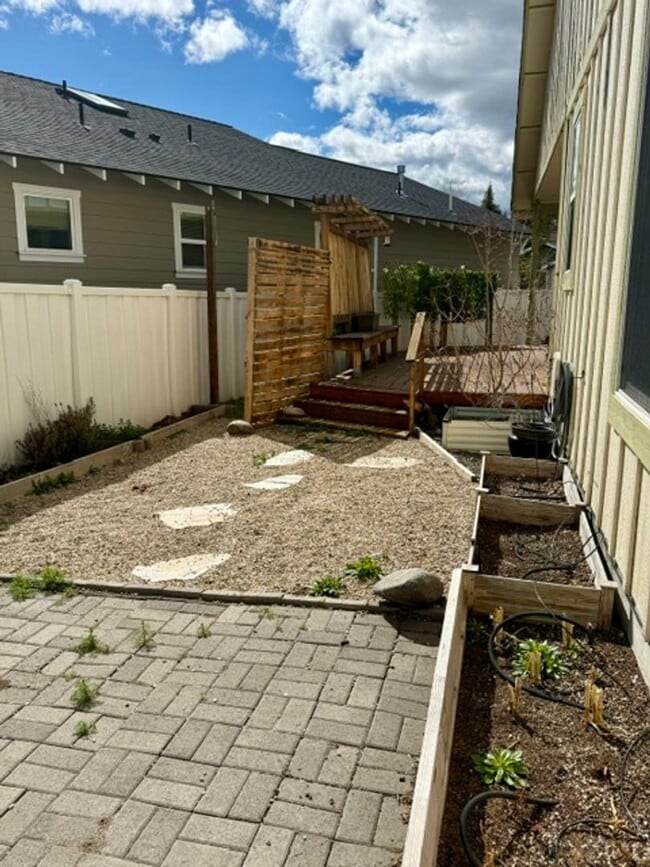 Foto del edificio - Charming 3-Bedroom Home in Peaceful 55+ Community!