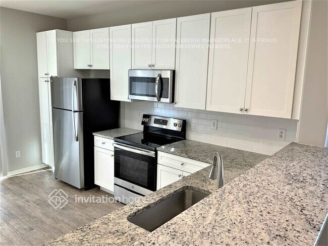 Building Photo - 6492 Stella Luna Dr