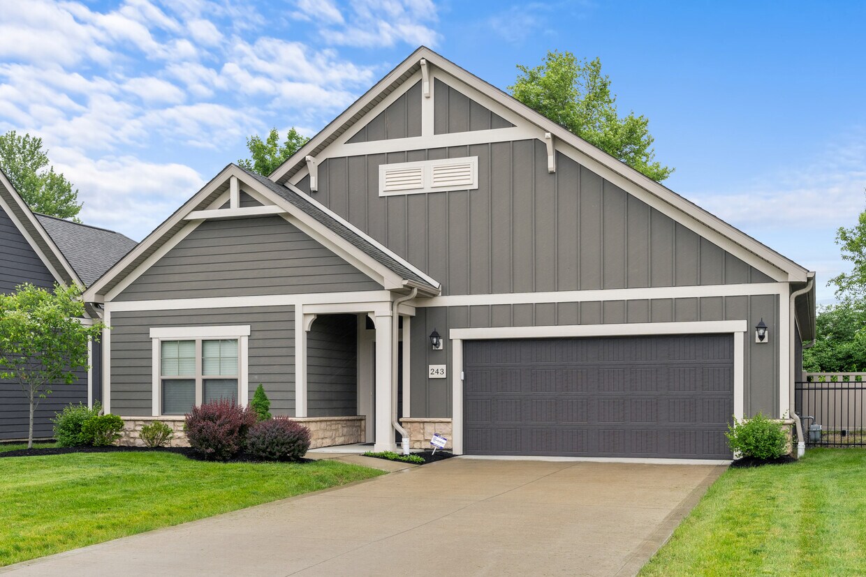 Foto principal - 243 Parkgate Ct