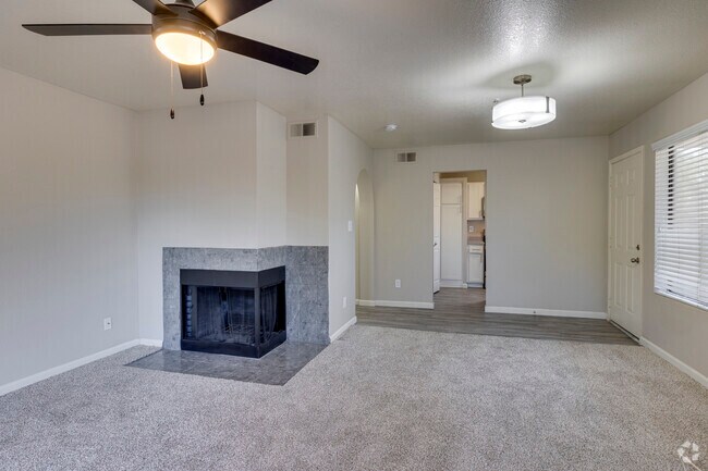 Sala de estar: 1BR, 1BA y 789SF - Morningside at Scottsdale Ranch