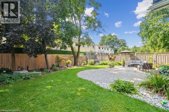 Building Photo - 5042 Brady Ave