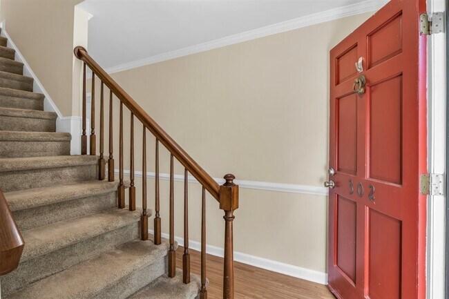 Foto del edificio - 302 Fairfield Ln
