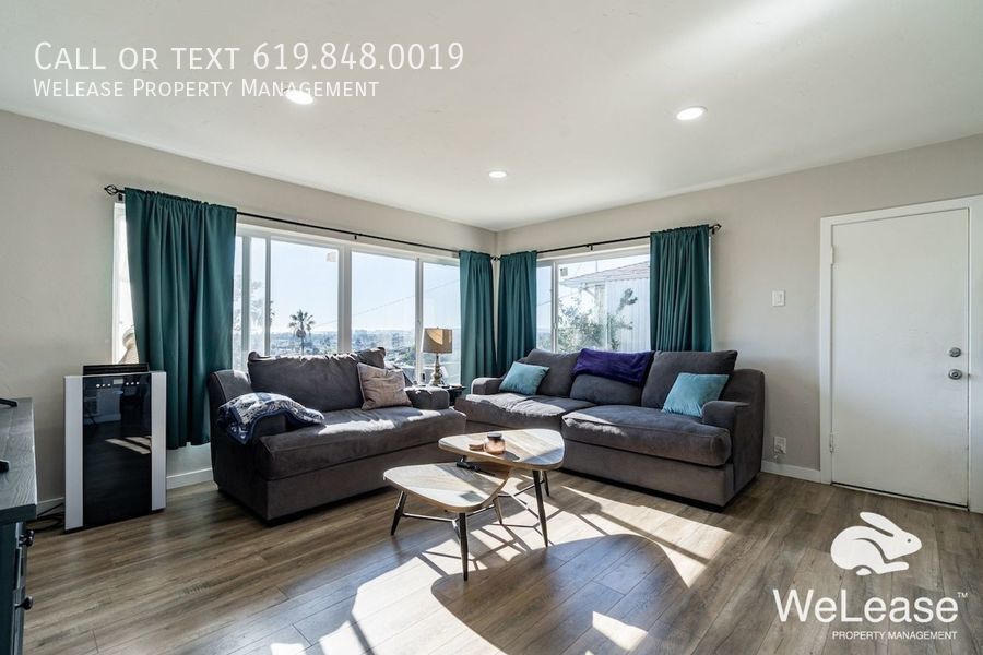 Primary Photo - Cozy and Bright with amazing views!