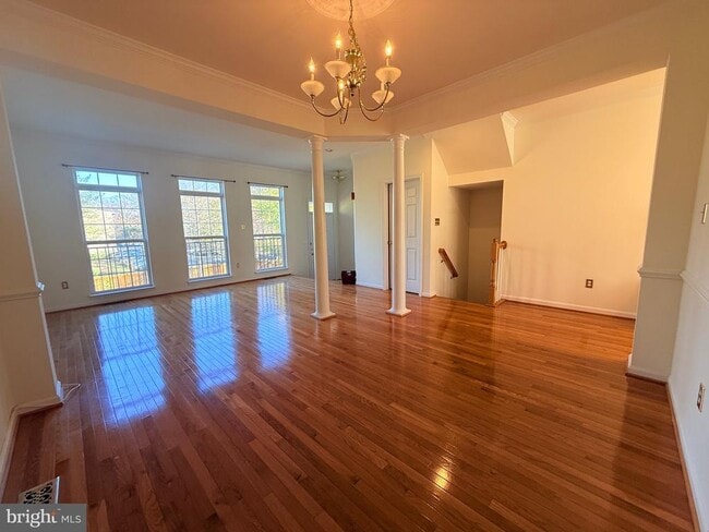 Foto del edificio - 8596 Wyngate Manor Ct