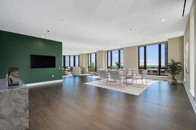 Foto del edificio - 1550 N Clark St