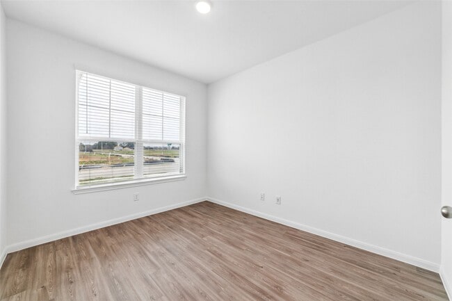 Building Photo - 17975 Grain Auger Rd