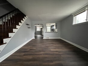 Building Photo - 2219 Dermond Ave