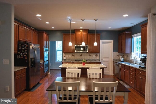 Building Photo - 12955 Luca Station Way