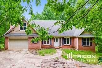 Building Photo - 135 Little Haynes Dr