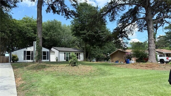 Foto del edificio - 980 Hilltop Ct