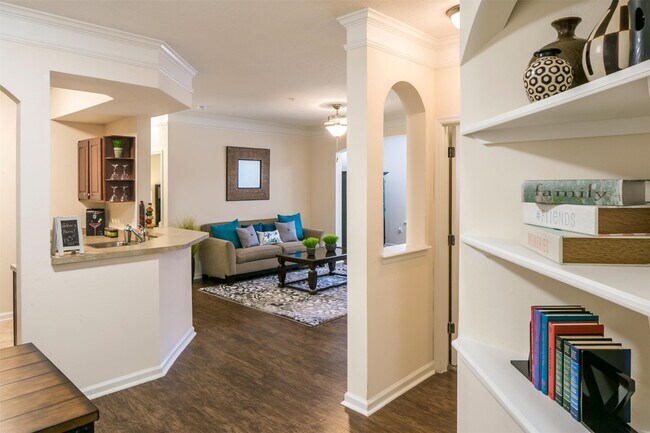 Foto del edificio - 15270 Voss Rd