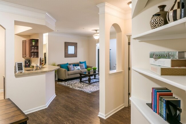 Foto del edificio - 15270 Voss Rd