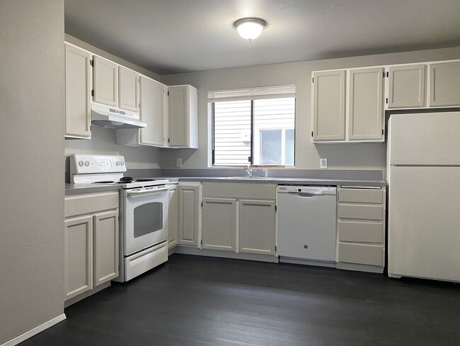 Kitchen - 8436 Delridge Way SW