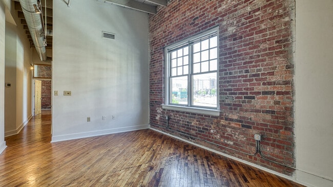 Building Photo - The Commons at Plant Zero