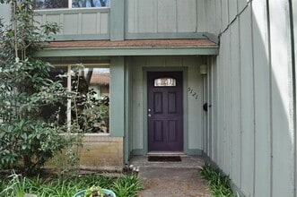 Building Photo - 5121 Fort Clark Dr
