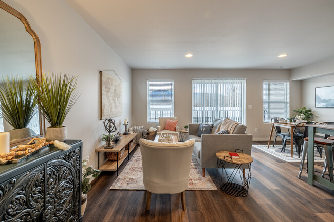 Foto del edificio - 14th St Townhomes