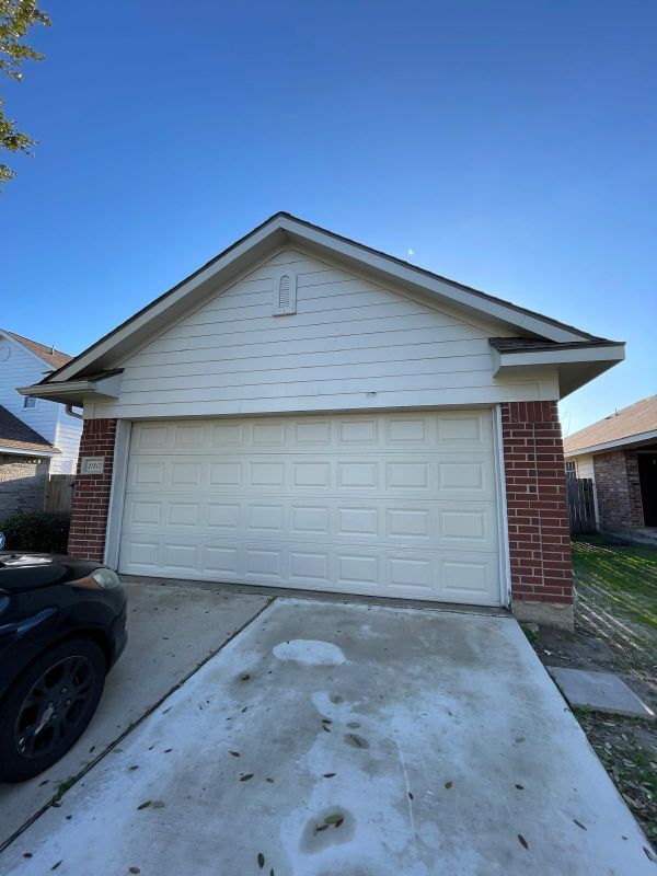 Building Photo - 21807 Paril Creek Dr