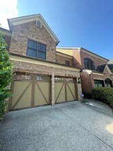 Building Photo - 1630 Chesil St