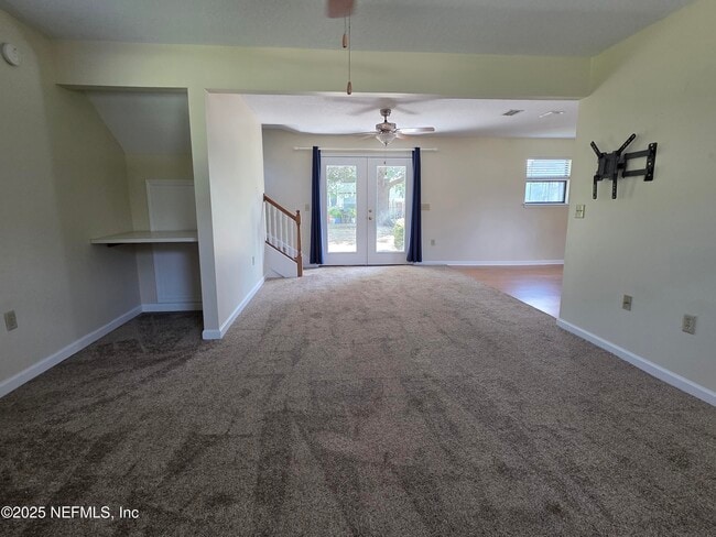 Building Photo - 2950 Florence Dr