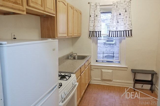 Foto del edificio - 1712 E 15th St