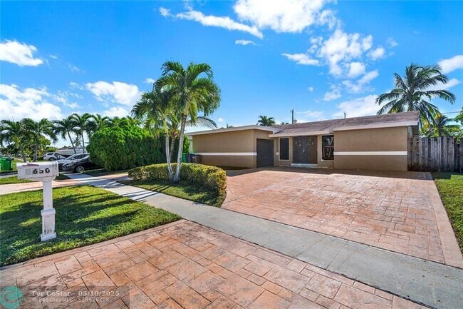 Foto del edificio - 9650 NW 24th St