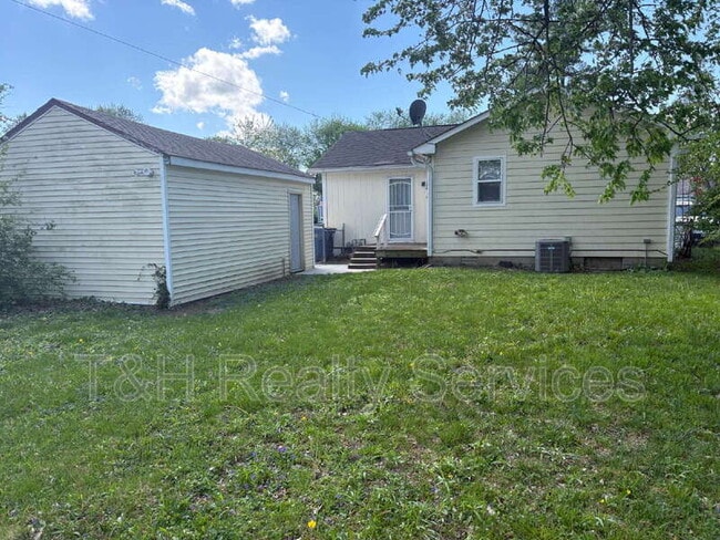 Building Photo - 4615 N Hartman Dr
