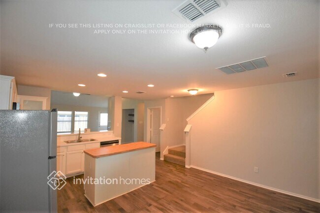 Foto del edificio - 216 Cedar Crest Dr