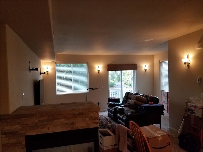 Foto del edificio - 1073 156th Ave NE
