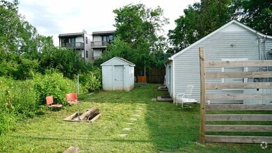Building Photo - 112 Lucile St
