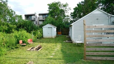 Building Photo - 112 Lucile St