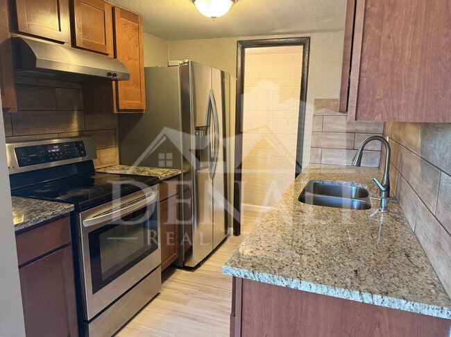 Foto del edificio - 6714 W Monterosa St
