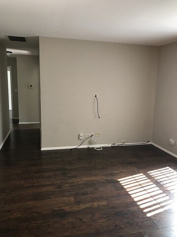 Building Photo - 1675 Monticello Ct