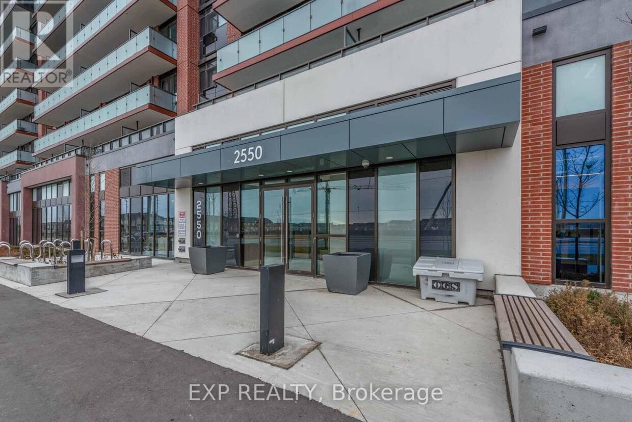 Primary Photo - 2550-2550 Simcoe St N