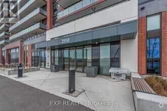 Building Photo - 2550-2550 Simcoe St N