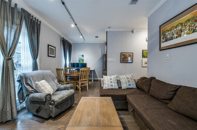Foto del edificio - 3905 Gilbert Ave