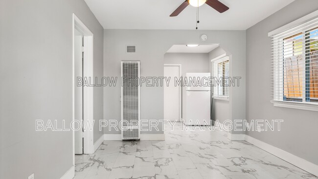 Building Photo - 2141 E 16th St