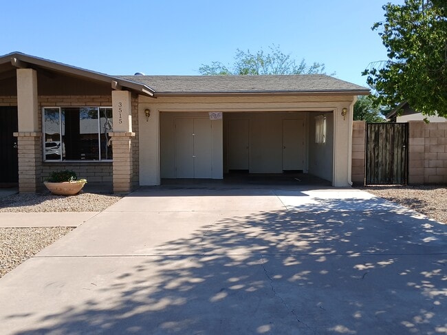 Photo - 3515 E Cortez St House