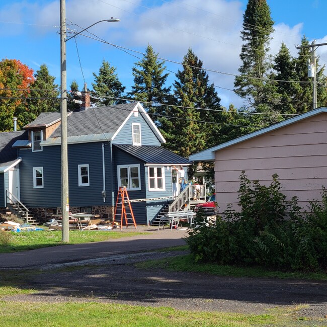 Building Photo - 25604 Temple St