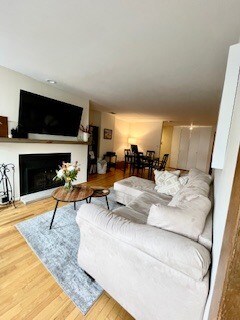 Foto del edificio - 3055 N Sheffield Ave