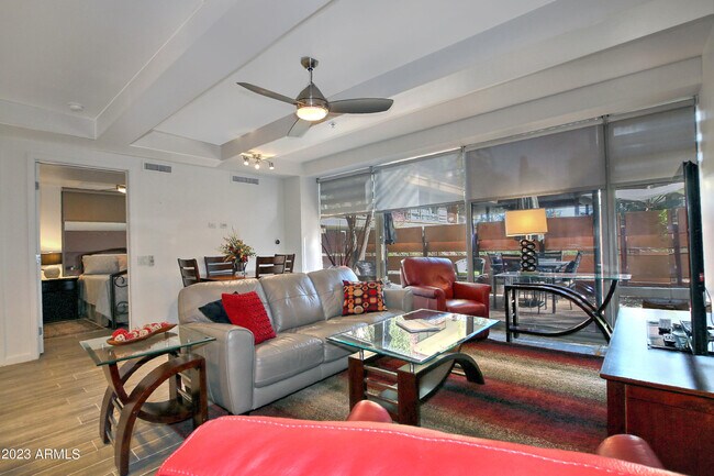 Building Photo - 7151 E Rancho Vista Dr