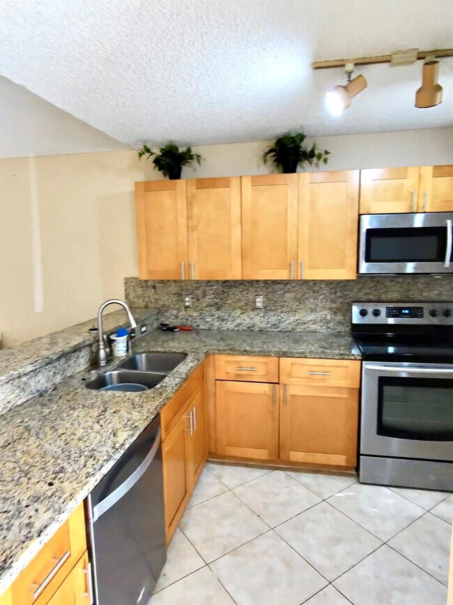 Foto del edificio - 6301 Seminole Terrace