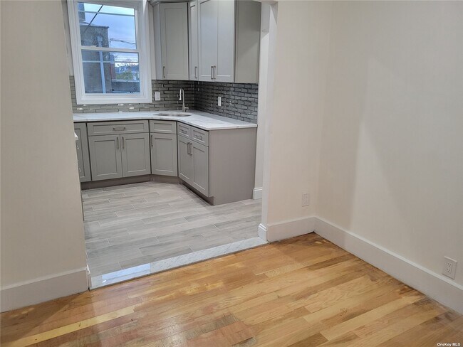 Foto del edificio - 1602 E 53rd St