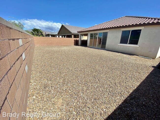 Building Photo - 4 br, 2 bath House - 6137 Turaco St