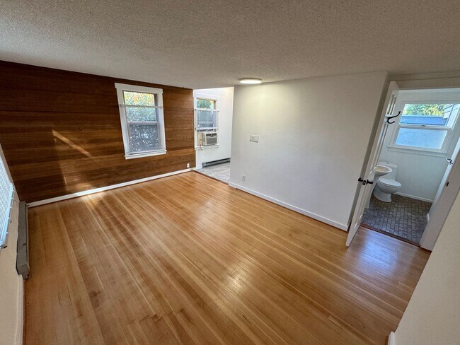 Foto del edificio - 2 Bedroom House in SE Eugene
