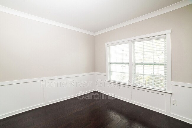 Foto del edificio - 4318 Lochurst Dr