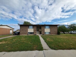 Building Photo - 312 W 450 N St