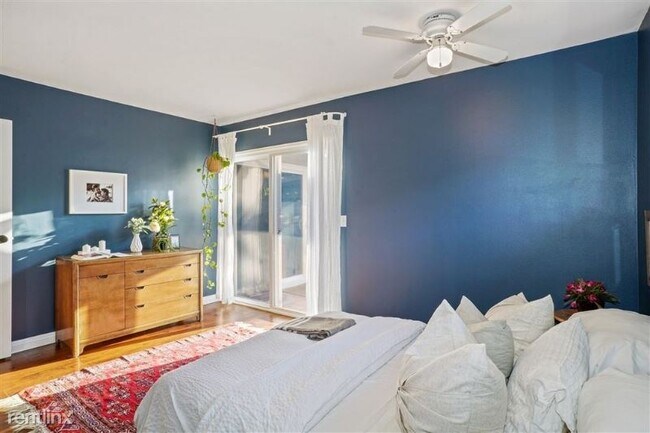 Foto del edificio - 3 br, 2 bath Townhome - 470 South Ave