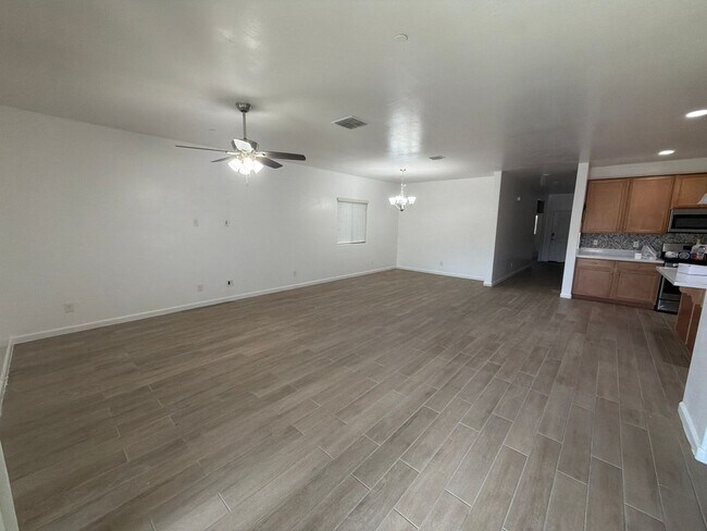 Foto del edificio - 21391 W Monte Vista Rd