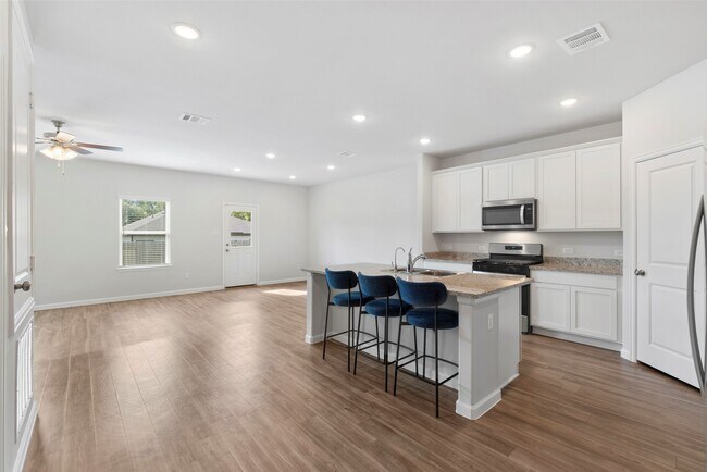 Foto del edificio - 5815 Jade Crest Ct